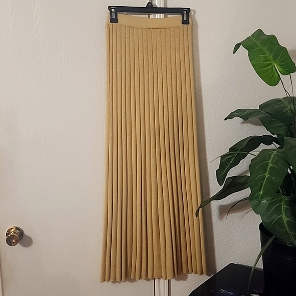 MICHAEL Michael Kors Dresses & Skirts - Michael Kors Shimmer Skirt